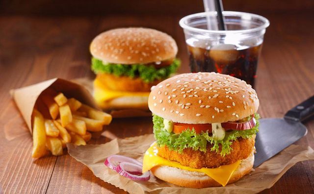 大学食堂加盟好项目有哪些?奶茶汉堡等你来选