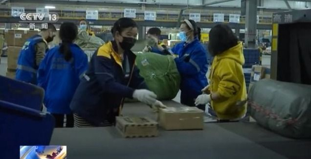 临近春节快递大多不停运,多家快递企业春节服务安排公布