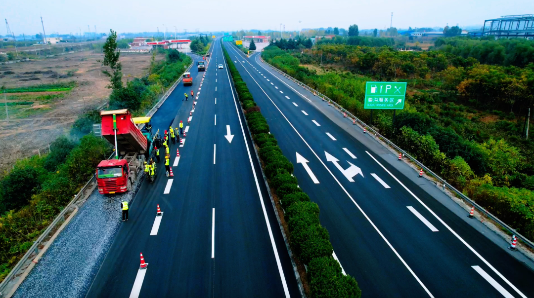 高速道路养护人:汛期坚守,守护安林、林长高速通途