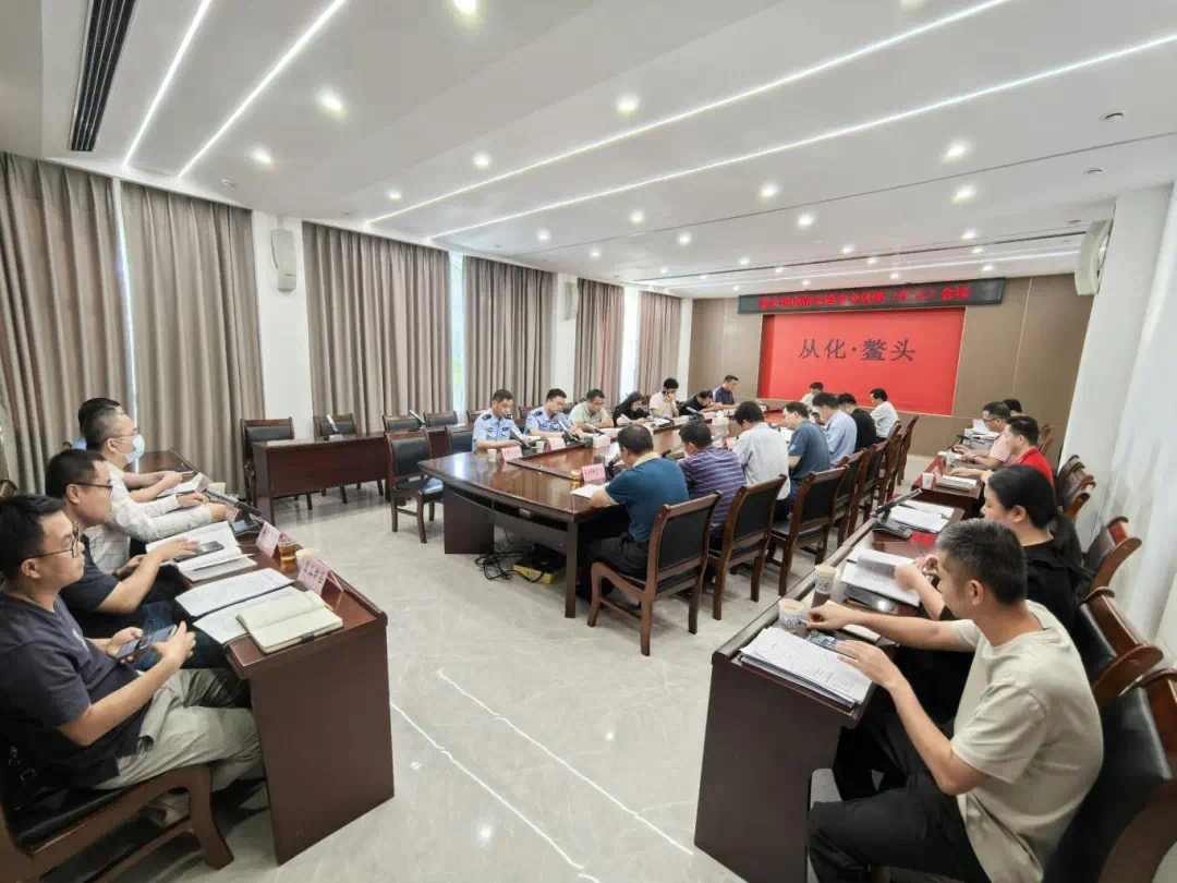 鳌头镇开展交通安全执法专项行动，治理违章高发保障群众安全