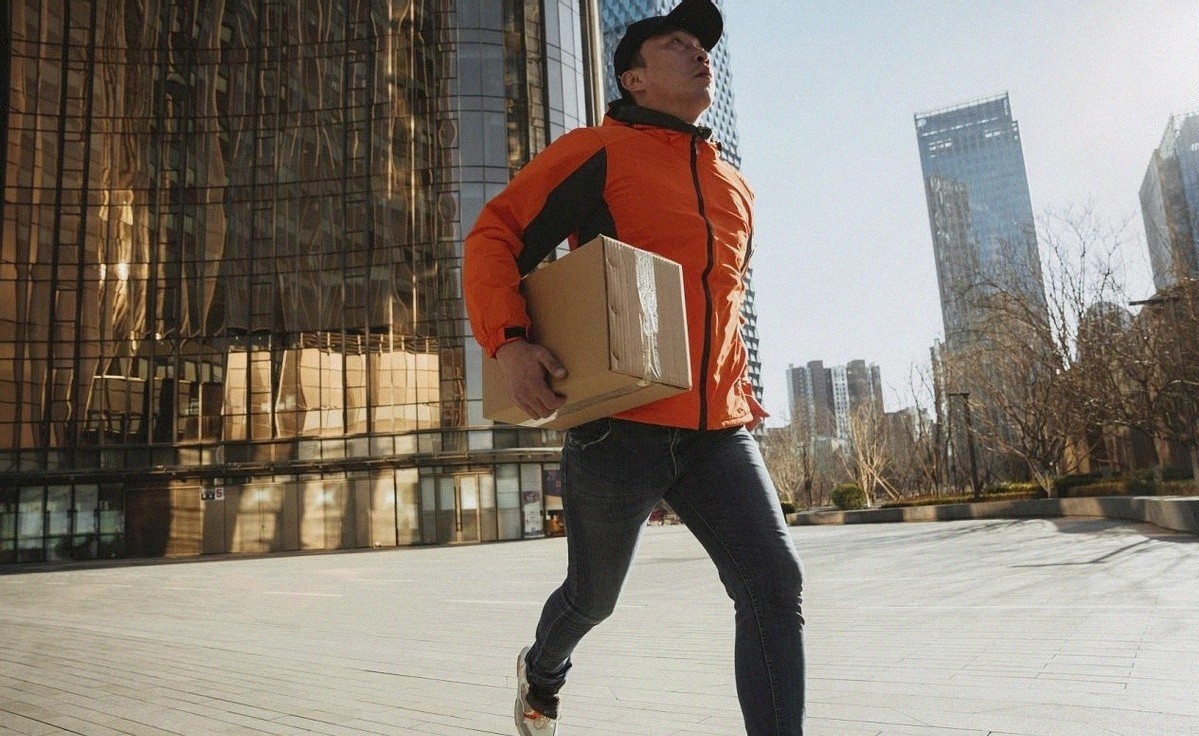 2026年快递新规:不打招呼放驿站最高罚3万,你的选择权回来了